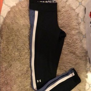 Under armour heat gear leggings.
